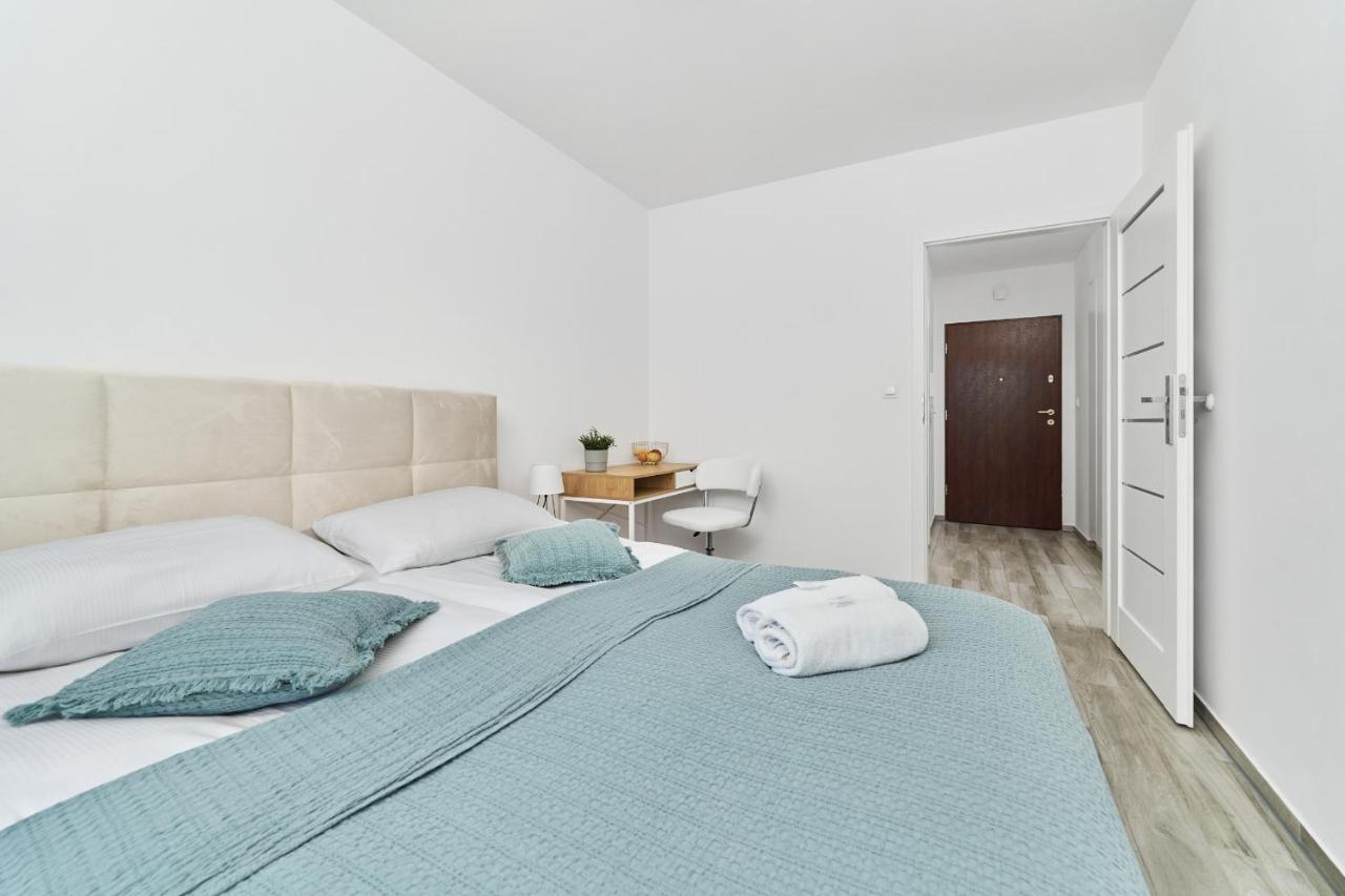 Apartment Wroclaw Swojczyce By Noclegi Renters Exterior photo