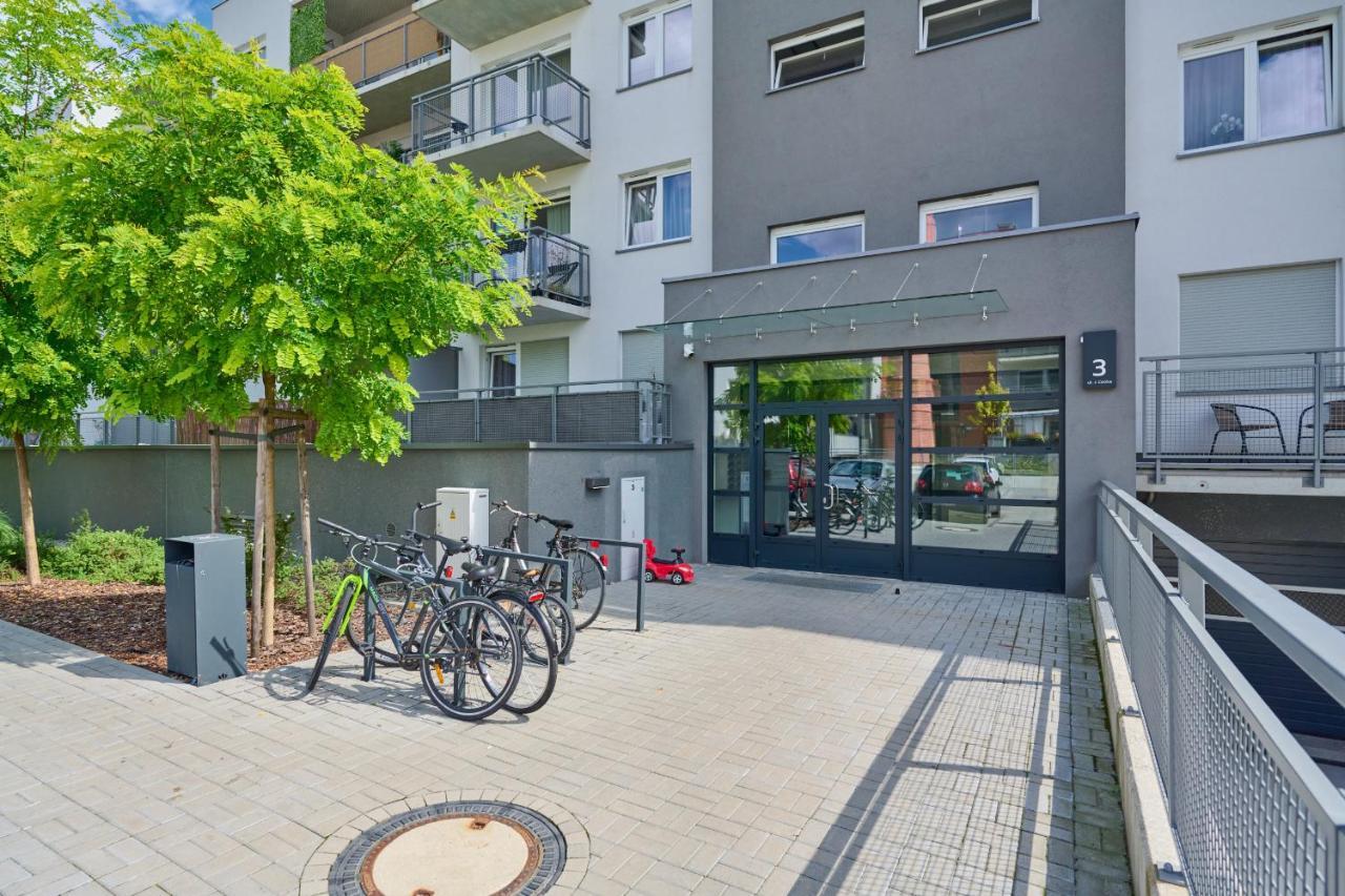 Apartment Wroclaw Swojczyce By Noclegi Renters Exterior photo