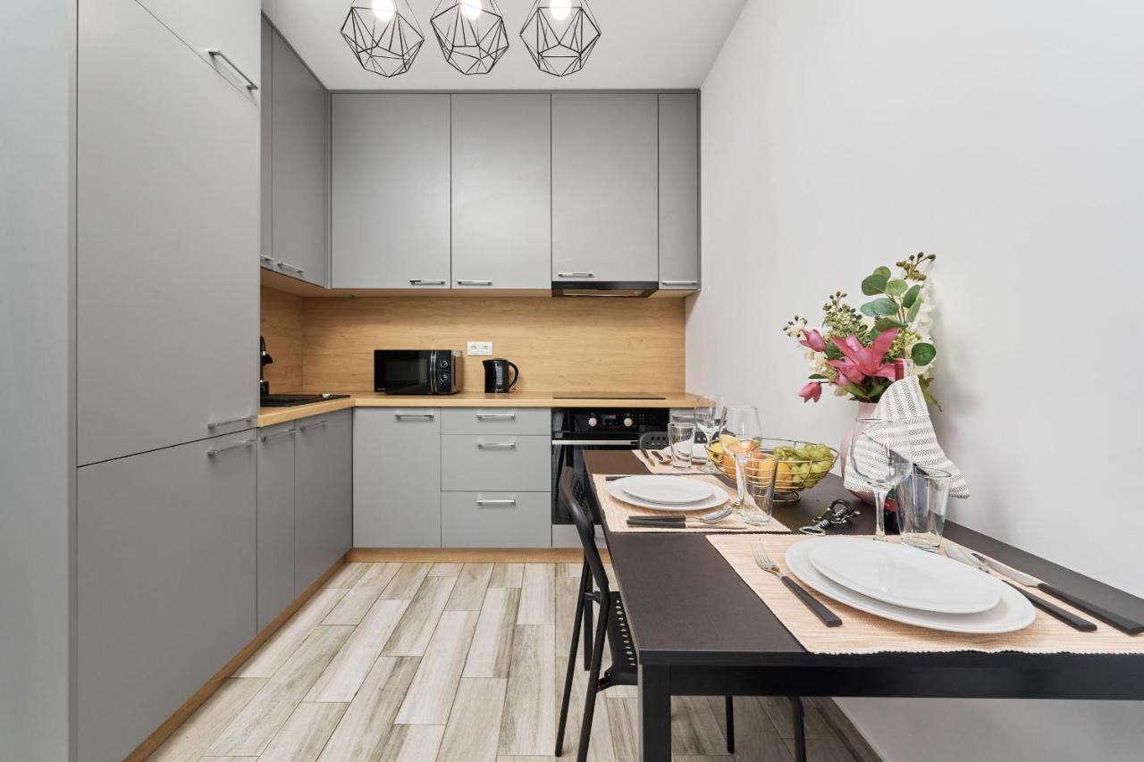 Apartment Wroclaw Swojczyce By Noclegi Renters Exterior photo